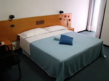 Отель Sole & Esperia